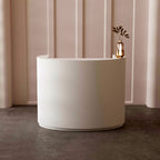 Minimalist Curved Reception Desk with Lacquer Finish for Retail, Showroom & Office